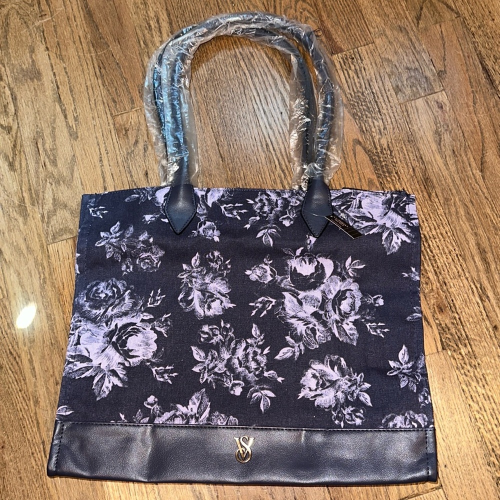 Victoria’s Secret purse